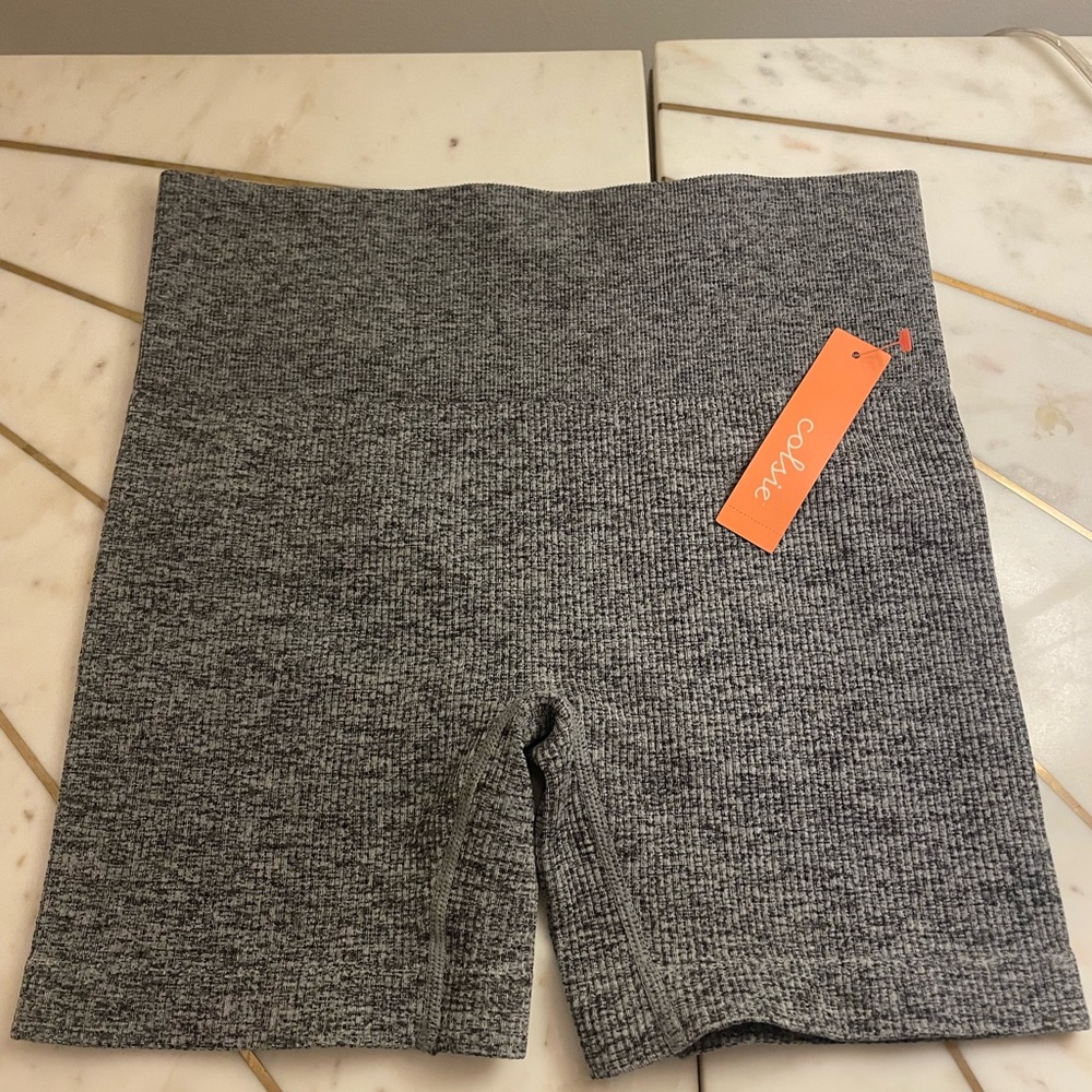 Colsie Grey Women's Biker Shorts